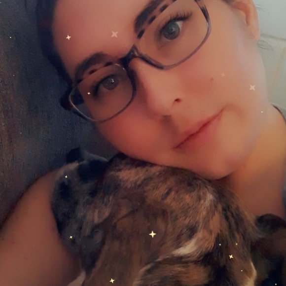 Meet your Posher, Michelle - Picture 2 of 16